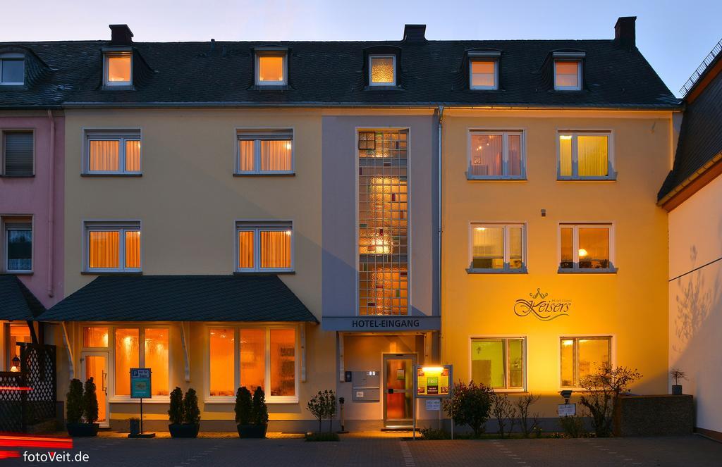 L' Angolo Ristorante & Hotel Gmbh Trier Exterior photo