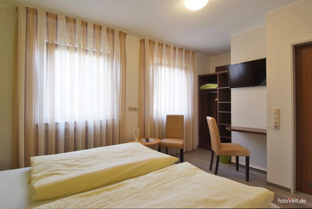 L' Angolo Ristorante & Hotel Gmbh Trier Room photo